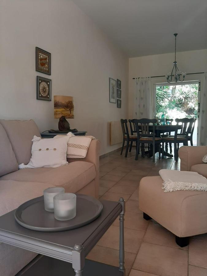 Limnaria Deluxe Maisonette Пафос Екстериор снимка